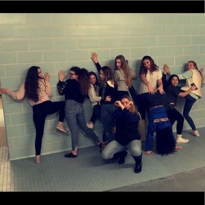 Meet your Posher, Latara